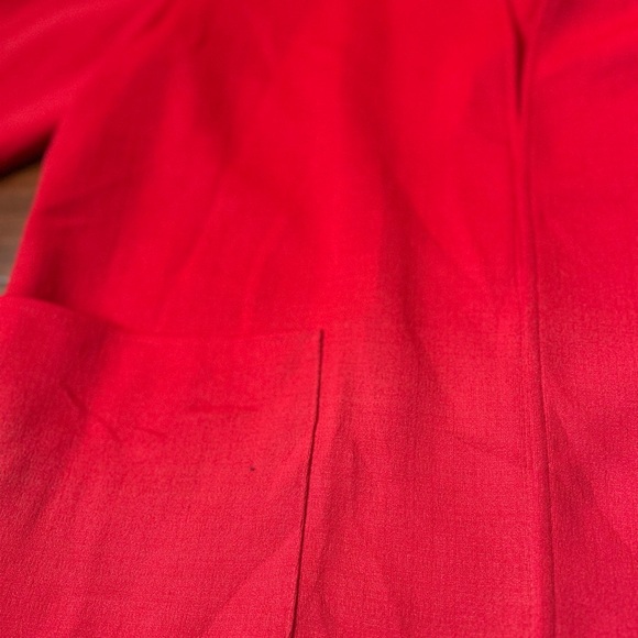 D’allairds Vintage Red Blazer - Picture 2 of 5